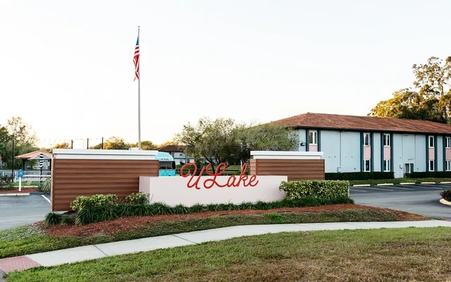 U Lake Apartment 0