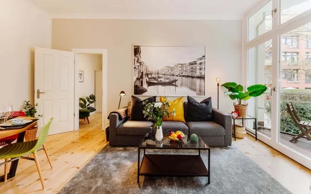 3-Zimmer Altbau Charme im Zentrum vom Prenzlauer Berg (Berlin) 0
