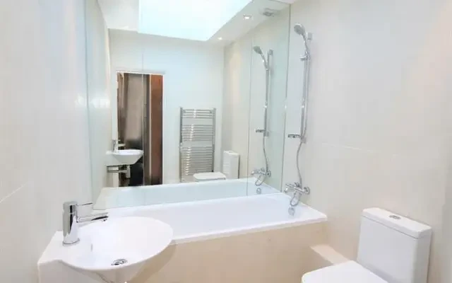 Castletown Road, London, W14 9HF 1