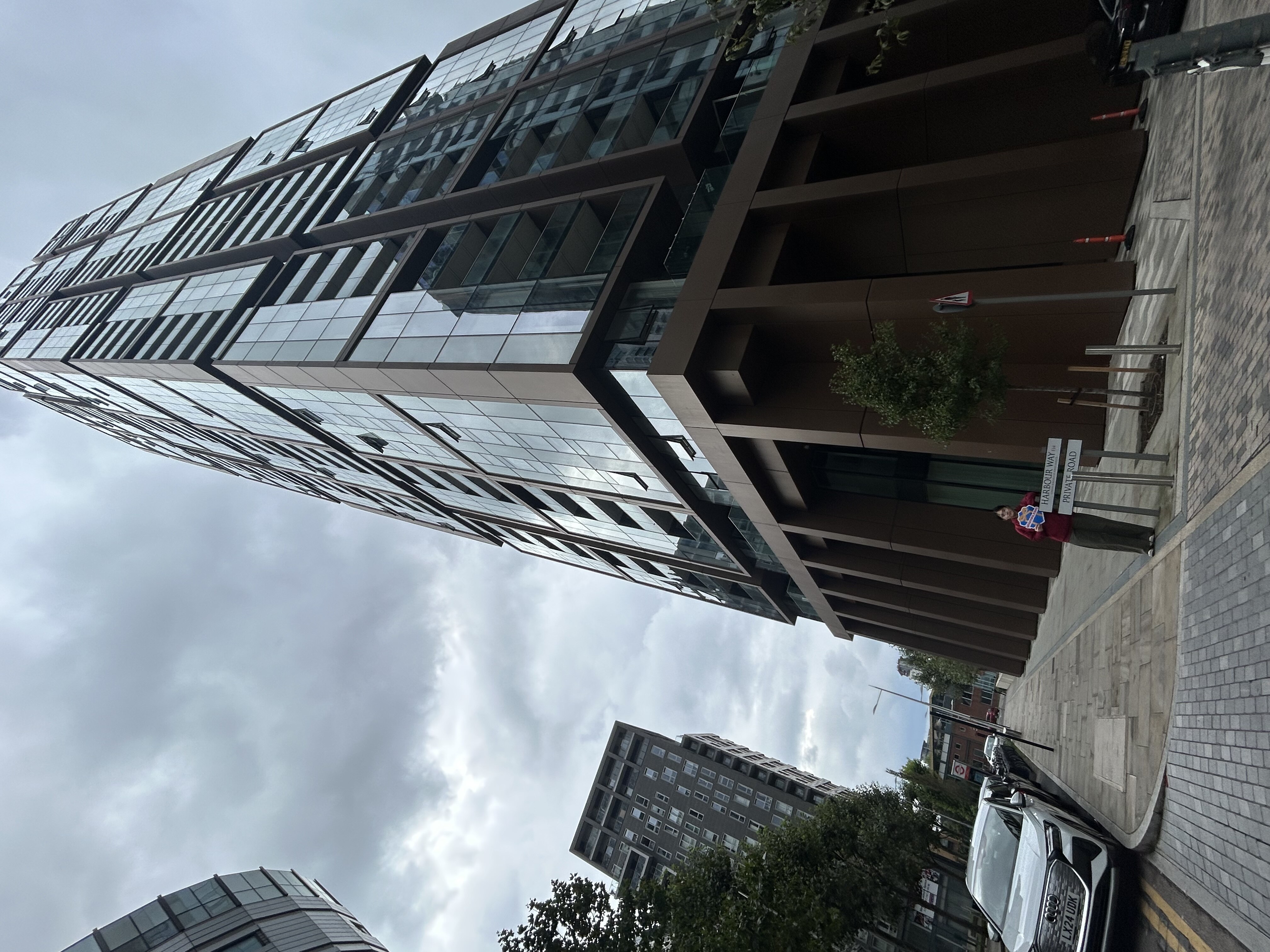 Maine Tower at Canary Wharf 2