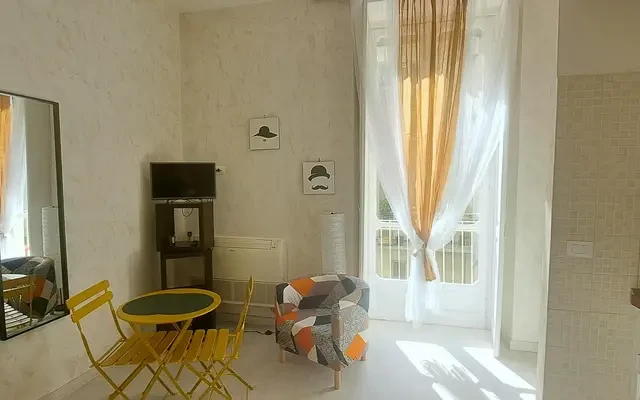 studio near Via Belfiore 2