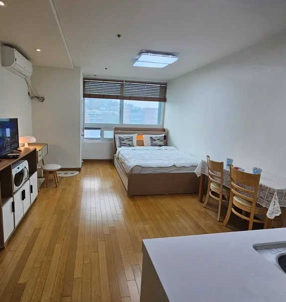 2min walk to Sinchon Station, Full Option Officetel