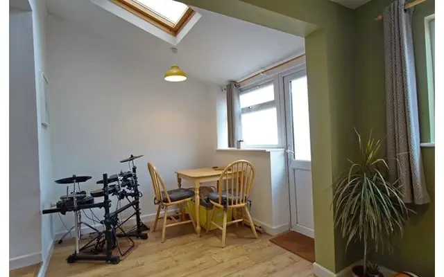 Marlborough Street, BS5 6RH 2