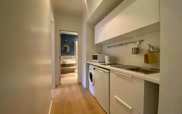 Via Cappuccio 3