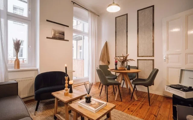 Roncal - 3 bedrooms and balcony in Friedrichshain 0