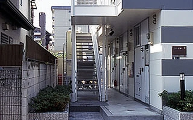 レオパレスヒヨシ 3