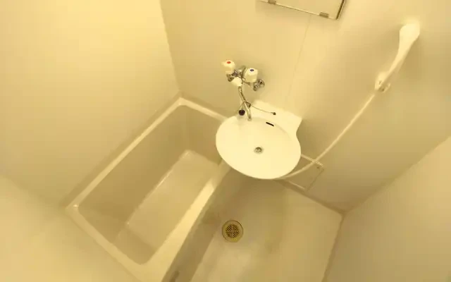 レオパレスブルーム 4