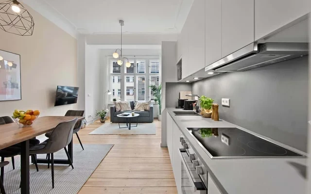 Sunny 2-room flat in the heart of Pankow 3