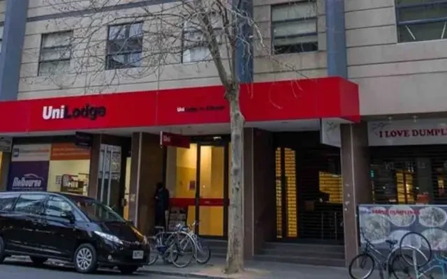 Student Living on A’Beckett 1