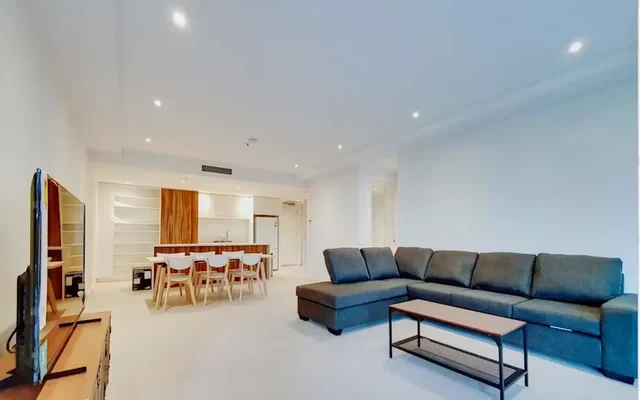 240 Bunda St 1