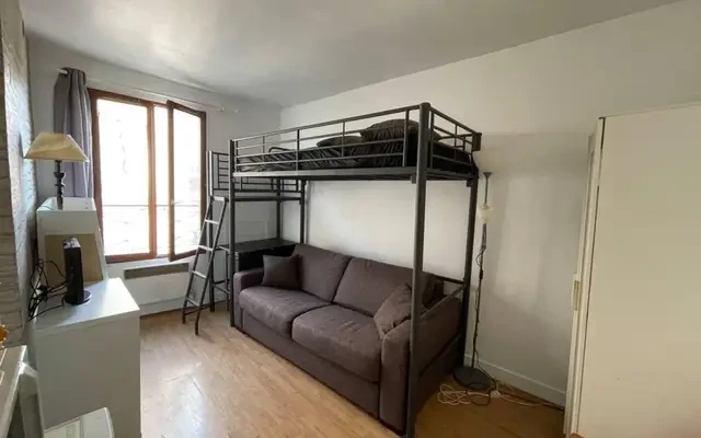 studio in 19th arrondissement of Paris and Parc des Buttes Chaumont 3