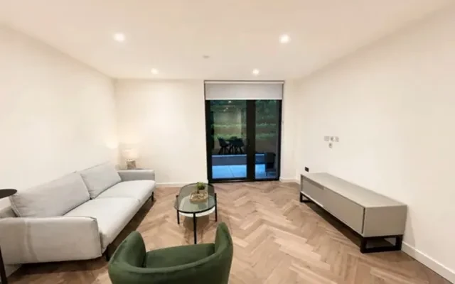 LH-Vaughan Way - London student accommodation