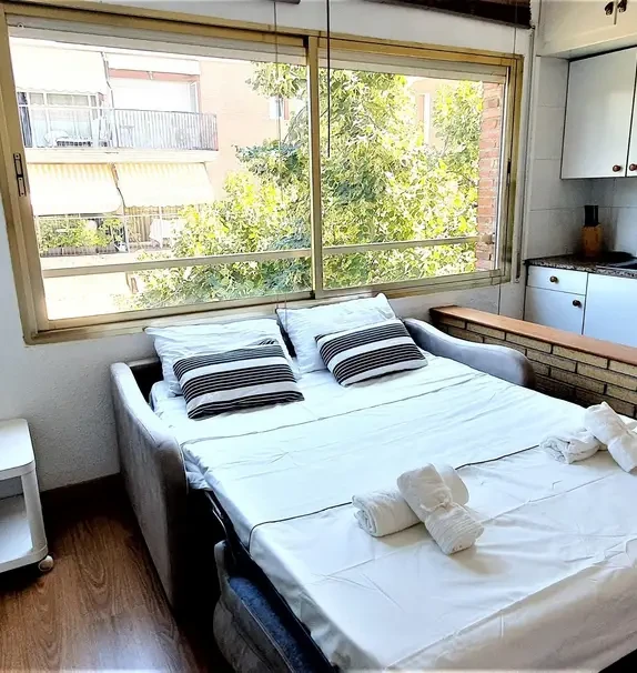 studio near Carrer de Francesc Cambó