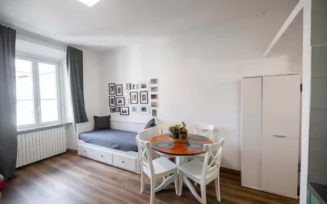 Via Sarpi 27 1