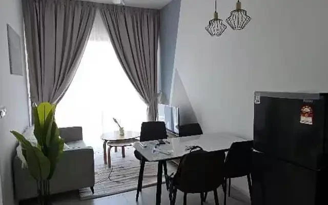 Laurel Residence - K 4