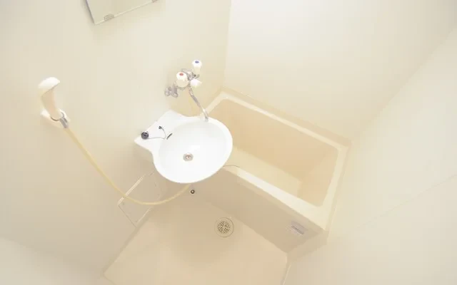 レオパレスプレミール 3