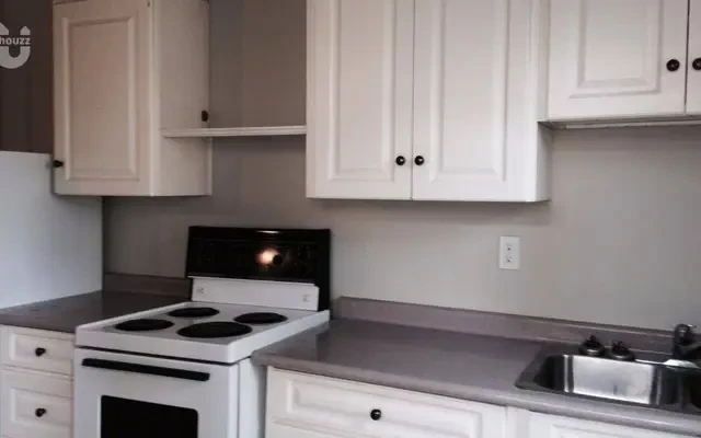 High-quality apartment near McMaster University 0