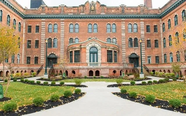 300 Alexander Apartments 0