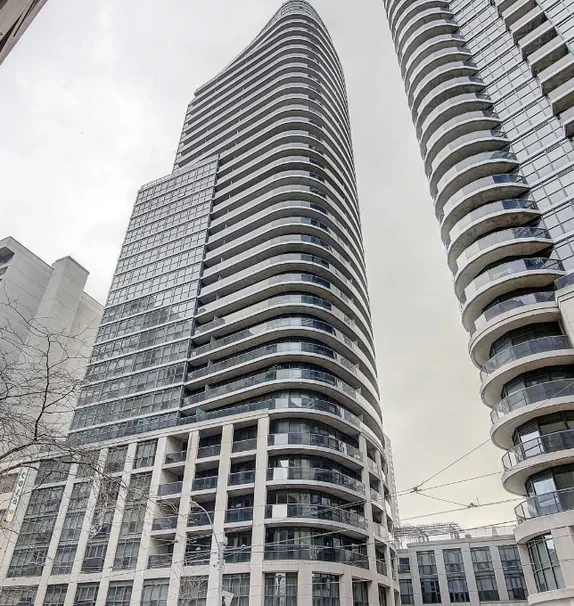 Entire Place·1B1B···25 Carlton St