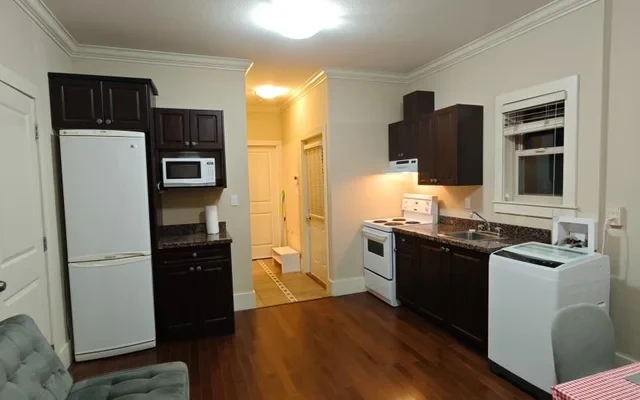 5099 Francis Road 0