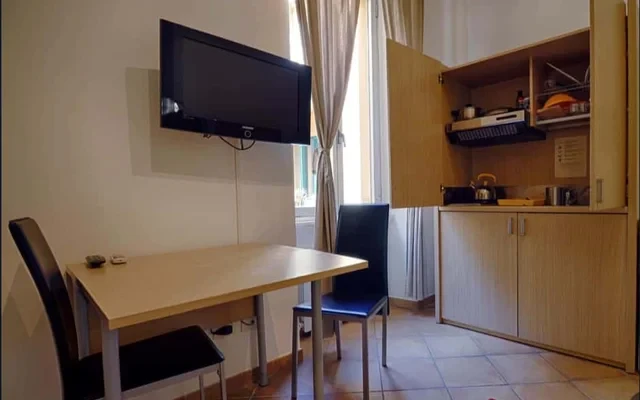 Monolocale in Via Raffaele Cadorna, Roma di 20.8 m² con 1 camere 1