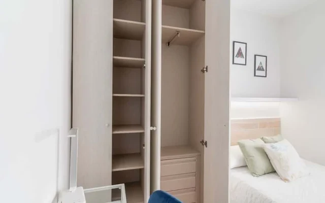 Luminoso Piso en Puerta del Ángel 3