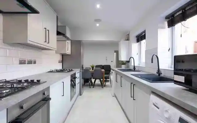 42 Baggholme Road, LN2 2