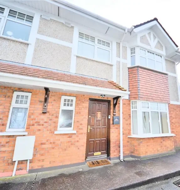 6 Friars Walk Mews