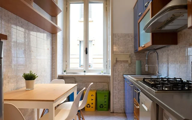 Corso Buenos Aires 47- 4 Bedroom Apartment 1
