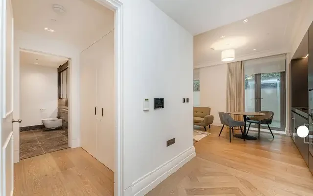 Portland Place, Marylebone, W1B 3
