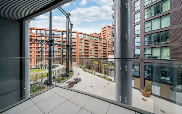 Lewis Cubitt Square, King's Cross, London, N1C 4BX 1