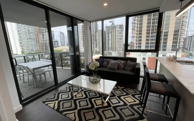 1 Cordelia St 1