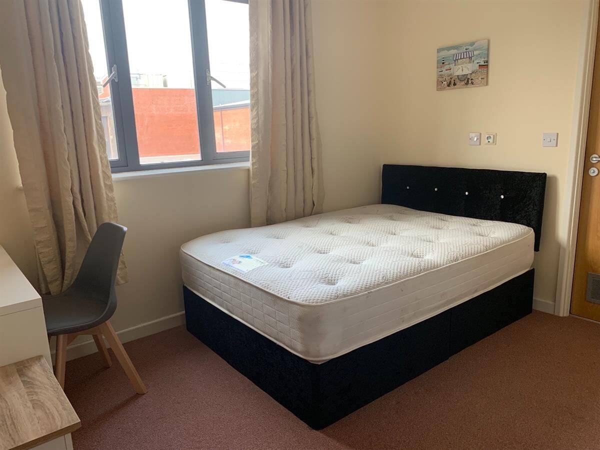 2 bedrooms 2 bathrooms