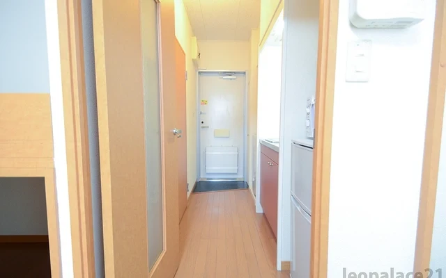 レオパレスWing - Takatsuki student accommodation - 103号房间(带独立厨房)