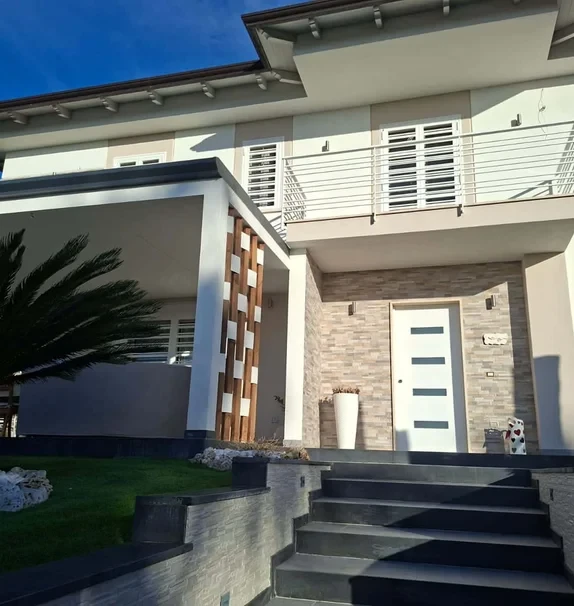 Apartment in Via Marmolito, Quarto for 180 m² with 3 bedrooms