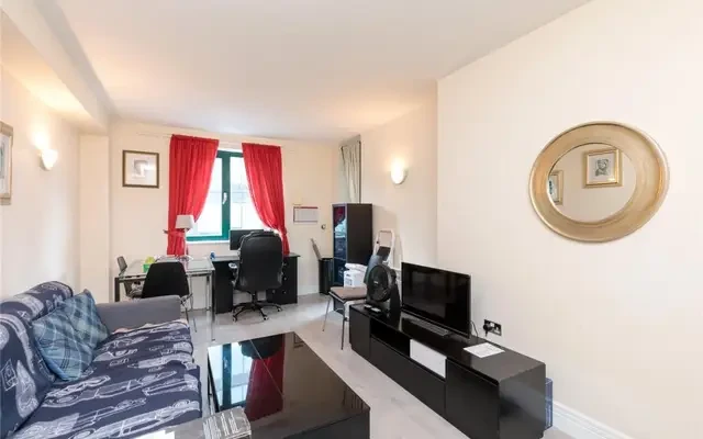 LH-Londinium Tower 2