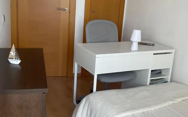 apartment near Carrer Ponent 3