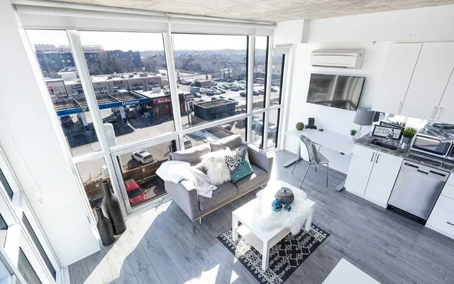 532 - 1900 Simcoe St N 2