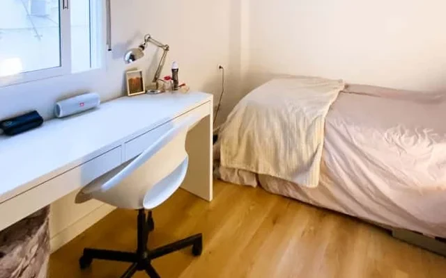 Piso de 6 habitaciones en Ciutat Vella 3
