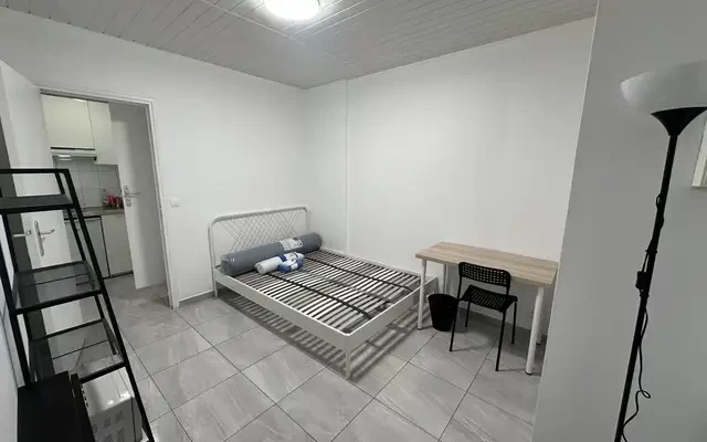 Vitry-sur-Seine 94e·16m²·F1·Studio·With furniture 0