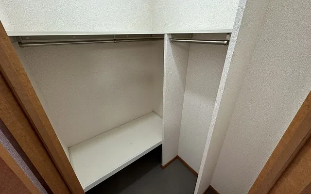レオパレスヴェルディ - 宇都宮市の学生向け宿泊施設 - 202号房间(带独立厨房)
