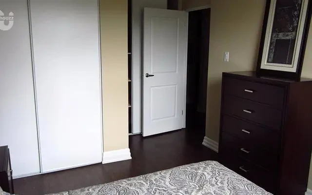 High-quality apartment near McMaster University 0