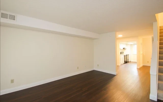 Covenanter Hill-Townhome Premier 0