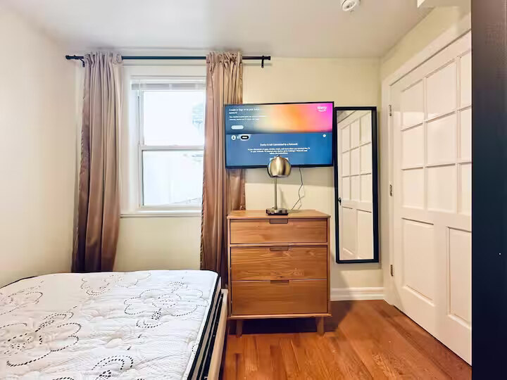 25-15 39th Avenue, Long Island City 2