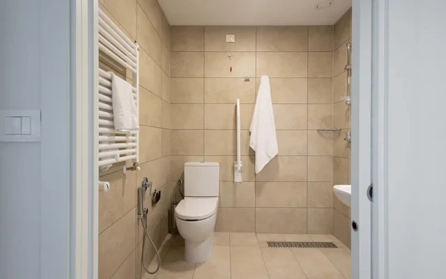 Accessible Deluxe Studio (Students only) 3