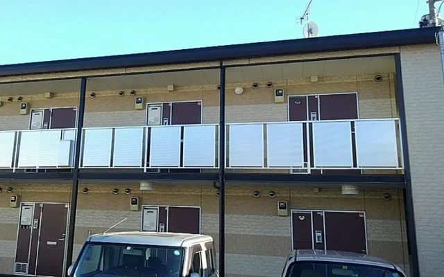 レオパレスＥａｓｔ 0