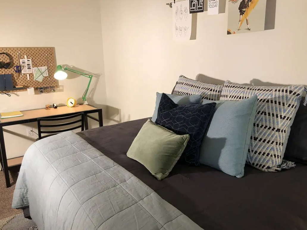 2 Bedroom / 2 Bathroom