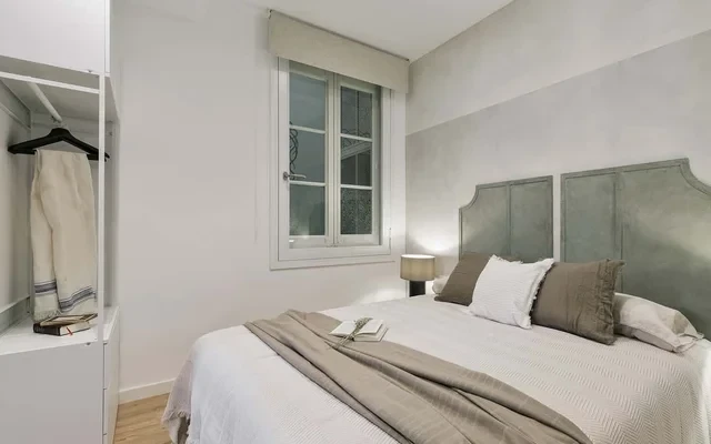 Paestum - Studio and balcony in Eixample Esquerra 4