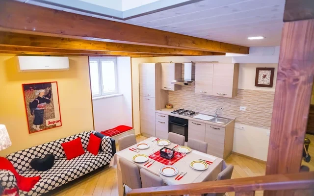 Apartment in Via Andrea Cantelmo, Napoli for 80 m² with 4 bedrooms 0