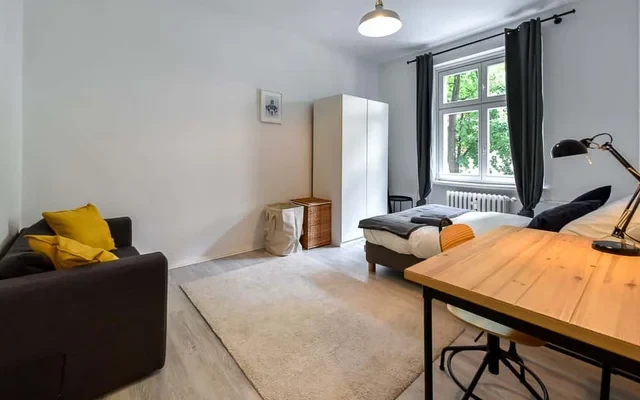 Gubener Strasse 53aDE-01-091-001H 0